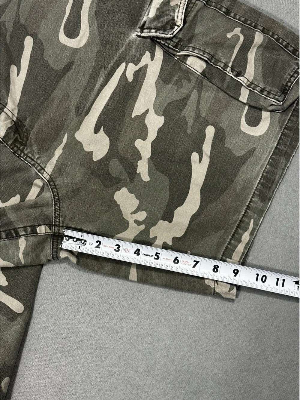 Faded Glory Mens Green Camouflage Multi Pockets Cargo Shorts SZ 42